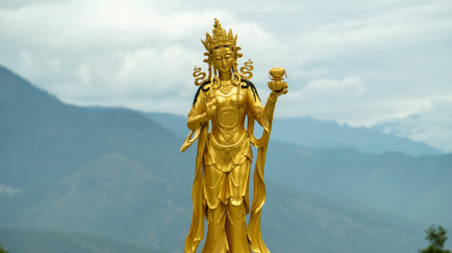 Far sorgere la divinità